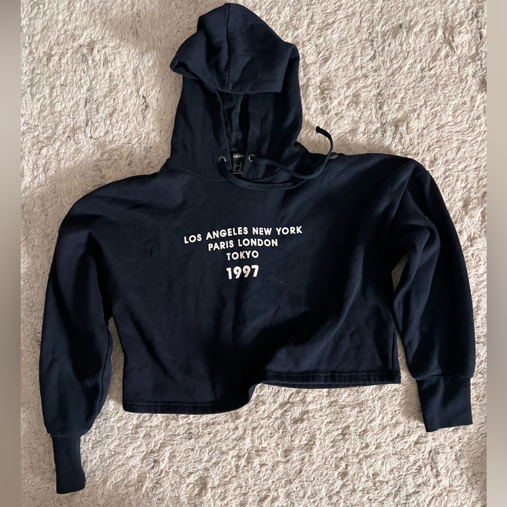 Woman’s crop sweater